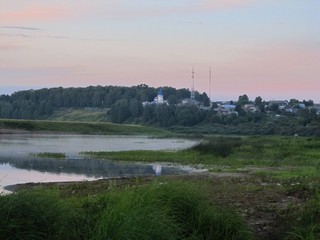 Вечер, вид на Монастырскую гору (Дмитрий Зонов)