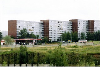 Prospekt Vahitova, Naberezhnye Chelny (1999) (Stephen Oakes)