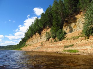 Утёс из песчаника, р.Юг (Дмитрий Зонов)