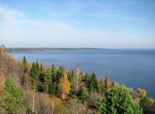 Усть-Реченский берег Камы. До появления водохранилища здесь речка Лузьянка при деревне Усть-Речки впадала в Каму. (Eugene Sky)